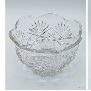 Noritake Crystal Hampton Hall Collection 6" footed potpourri bowl  908/788